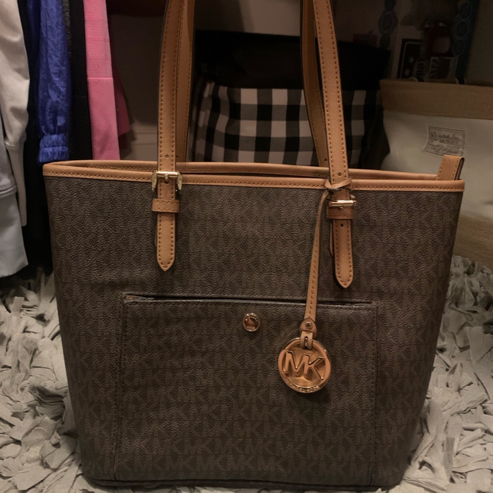 Michael Kors Jet Set Tote